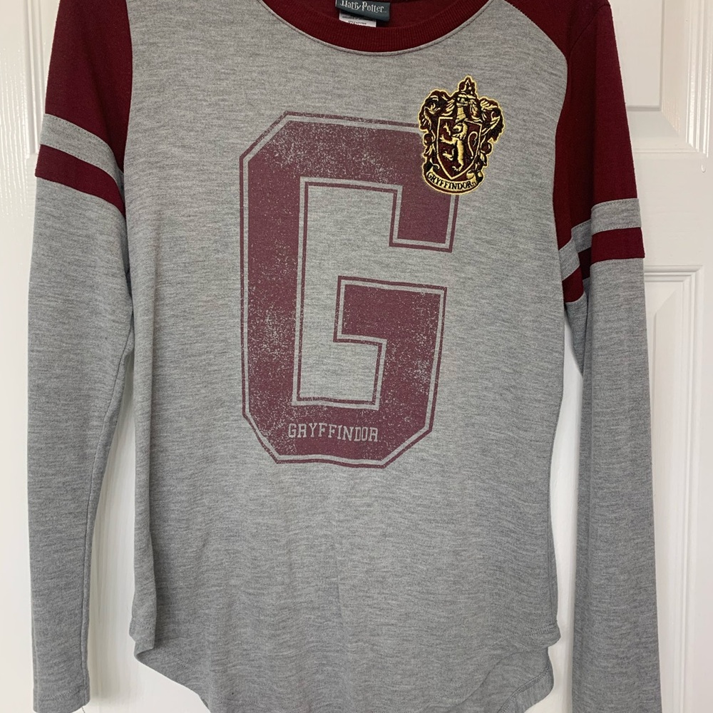 Harry Potter Gryffindor large long sleeve pull over top